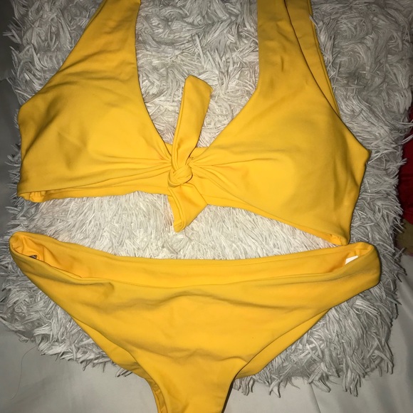 Bathing suit - Picture 2 of 4